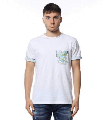 Тениска с флорален акцент на джоба 14830